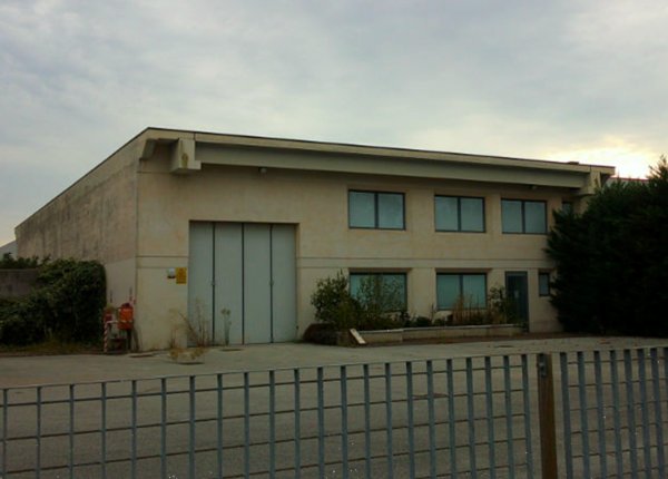 locale di sgombero in vendita a San Vendemiano