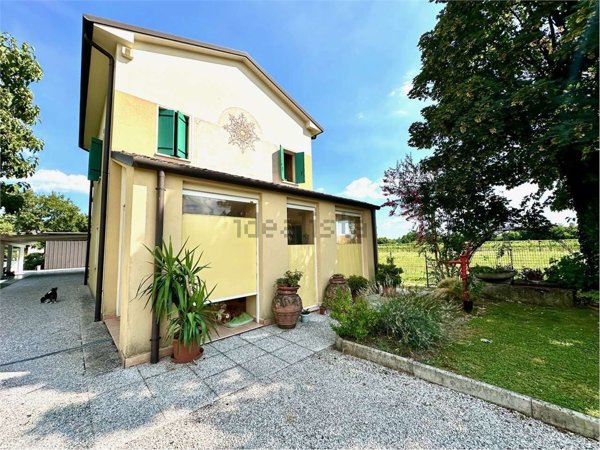 casa indipendente in vendita a San Vendemiano