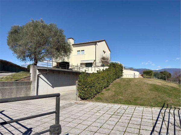 casa indipendente in vendita a San Vendemiano