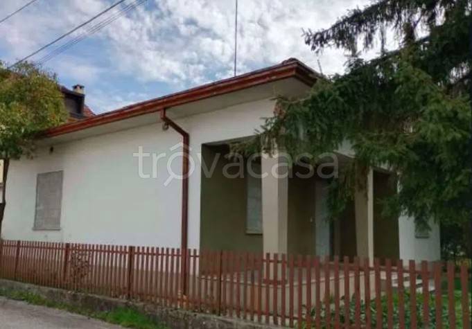 casa indipendente in vendita a San Vendemiano in zona Fossamerlo