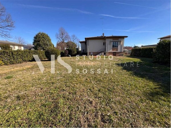 casa indipendente in vendita a San Vendemiano in zona Fossamerlo