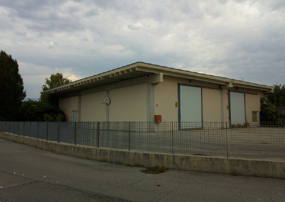 locale di sgombero in vendita a San Vendemiano in zona Fossamerlo