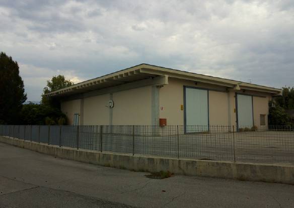 locale di sgombero in vendita a San Vendemiano in zona Fossamerlo