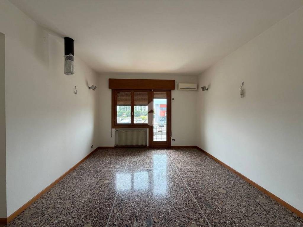 appartamento in vendita a San Vendemiano in zona Fossamerlo