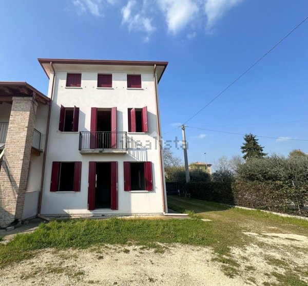 casa indipendente in vendita a San Zenone degli Ezzelini