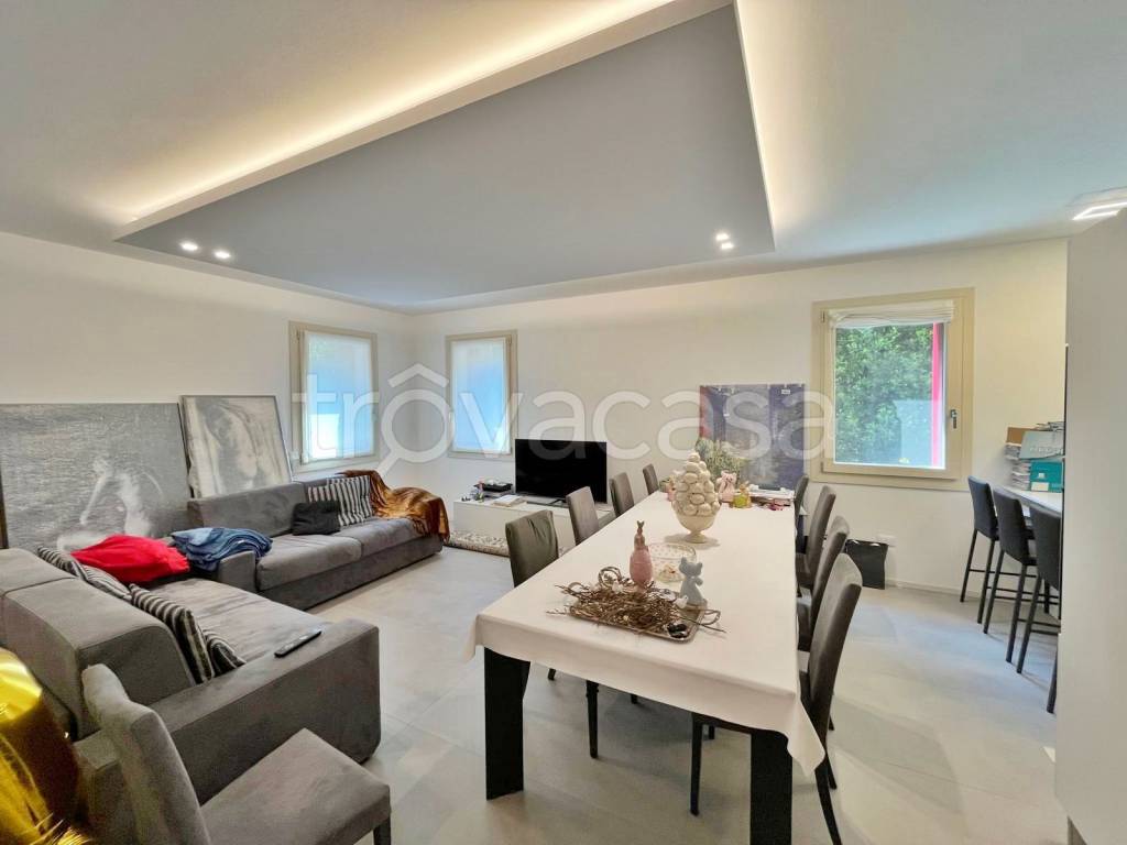 casa indipendente in vendita a San Zenone degli Ezzelini