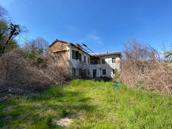 pentavano in vendita a San Zenone degli Ezzelini