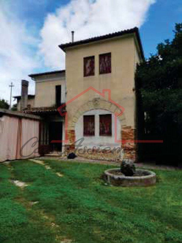 casa indipendente in vendita a San Zenone degli Ezzelini