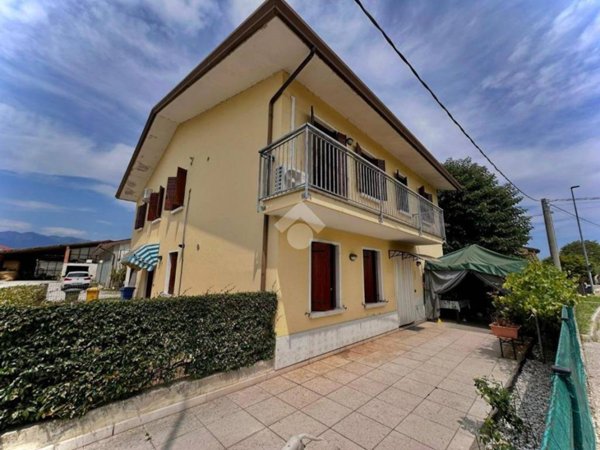 appartamento in vendita a San Zenone degli Ezzelini in zona Ca' Rainati