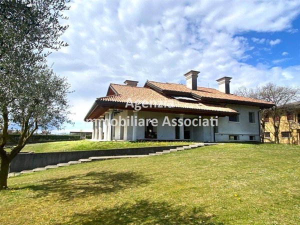 casa indipendente in vendita a San Zenone degli Ezzelini