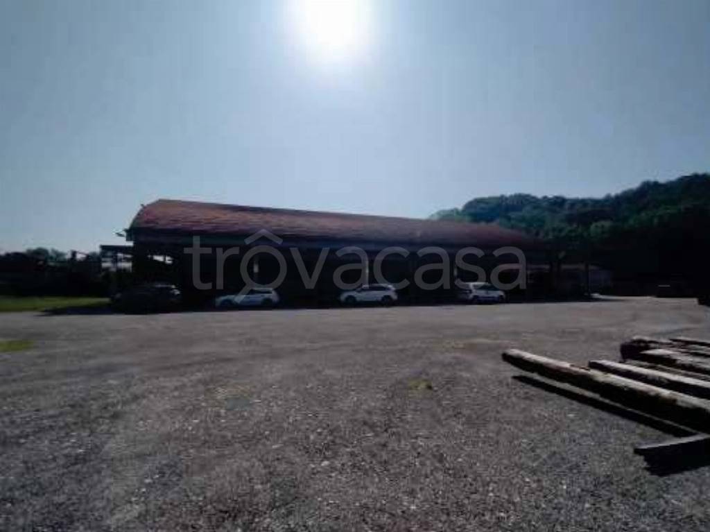 locale commerciale in vendita a San Zenone degli Ezzelini