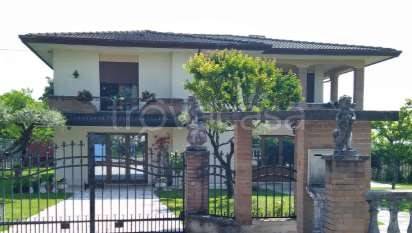 casa indipendente in vendita a San Zenone degli Ezzelini