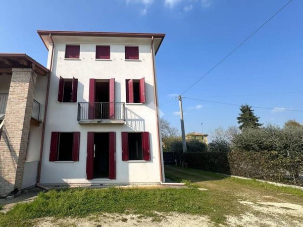 casa indipendente in vendita a San Zenone degli Ezzelini