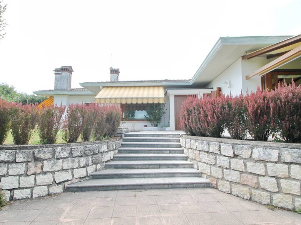 casa indipendente in vendita a San Zenone degli Ezzelini