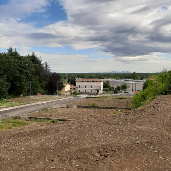 casa indipendente in vendita a San Zenone degli Ezzelini in zona Sopracastello