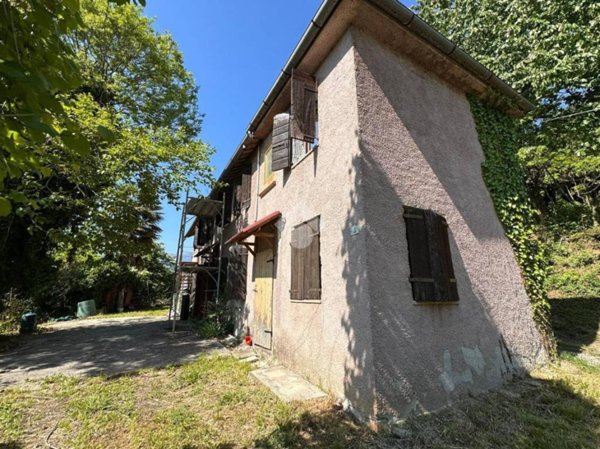 casa indipendente in vendita a San Zenone degli Ezzelini in zona Sopracastello