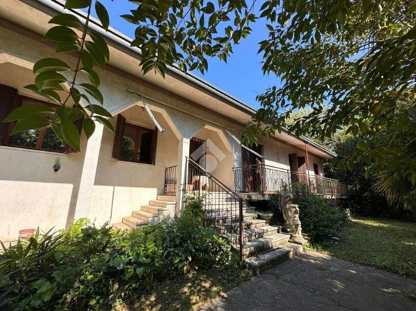 casa indipendente in vendita a San Zenone degli Ezzelini in zona Sopracastello