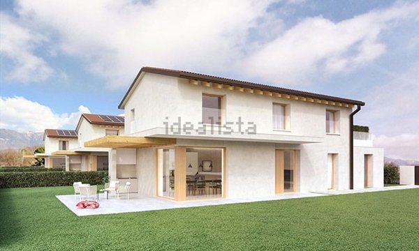 casa indipendente in vendita a San Zenone degli Ezzelini in zona Sopracastello