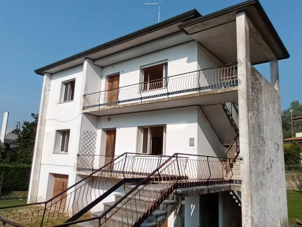 casa indipendente in vendita a Sarmede