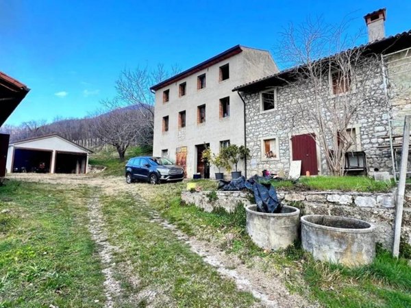 casa indipendente in vendita a Sarmede