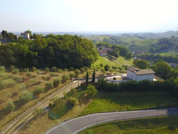 casa indipendente in vendita a Sarmede