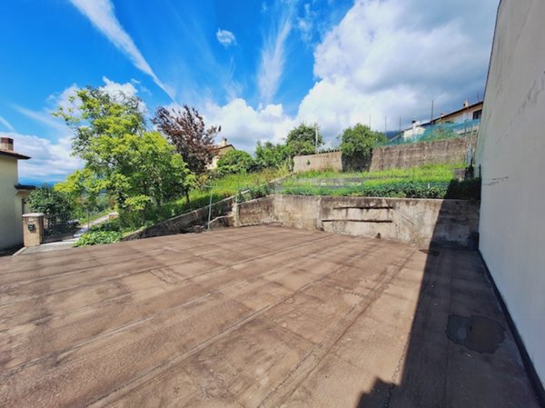 casa indipendente in vendita a Sarmede in zona Montaner