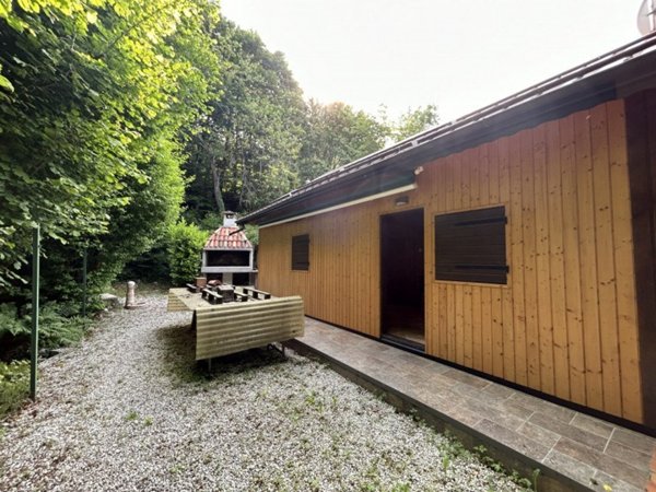 casa indipendente in vendita a Sarmede in zona Montaner