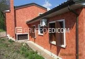 casa indipendente in vendita a Sarmede