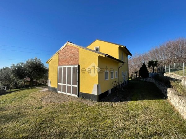 casa indipendente in vendita a Sarmede