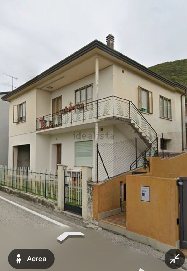 casa indipendente in vendita a Sarmede