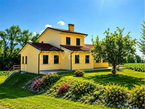 casa indipendente in vendita a Sarmede