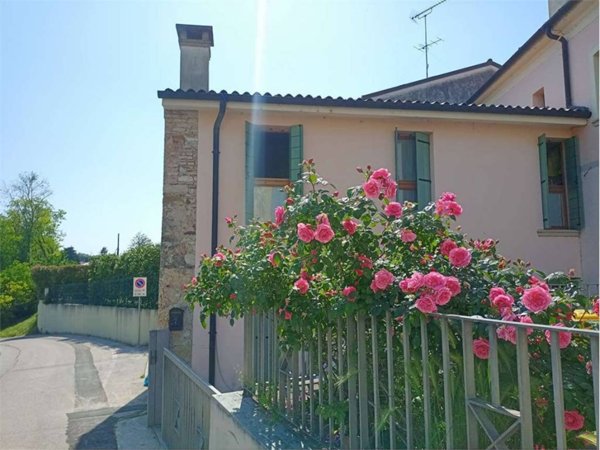 appartamento in vendita a Sernaglia della Battaglia in zona Falzè di Piave