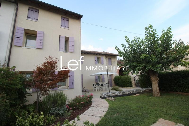 casa indipendente in vendita a Sernaglia della Battaglia in zona Fontigo