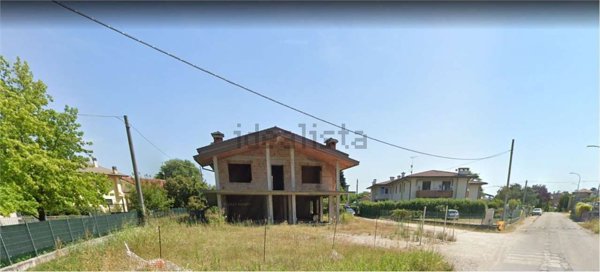 casa indipendente in vendita a Sernaglia della Battaglia