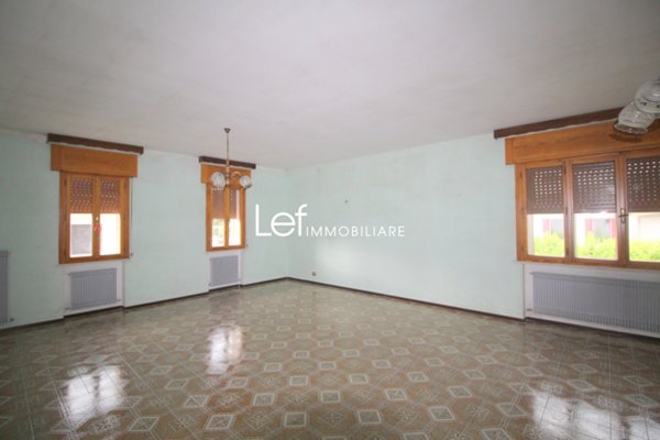 casa indipendente in vendita a Sernaglia della Battaglia in zona Falzè di Piave