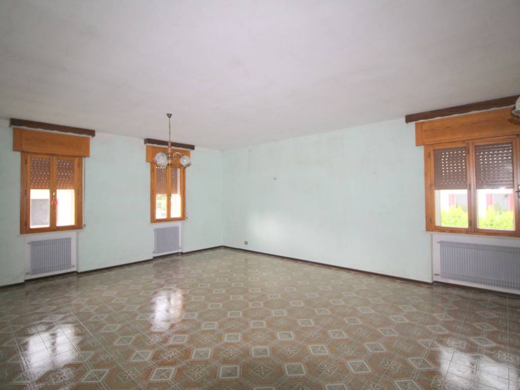 casa indipendente in vendita a Sernaglia della Battaglia in zona Falzè di Piave