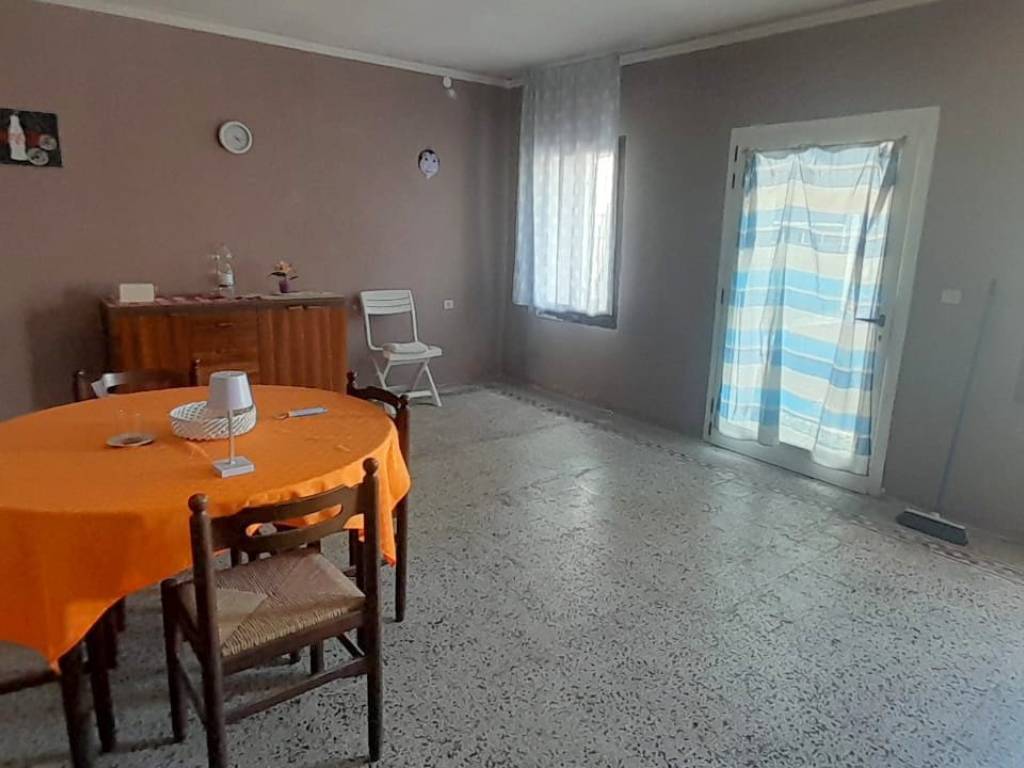 casa indipendente in vendita a Sernaglia della Battaglia in zona Falzè di Piave