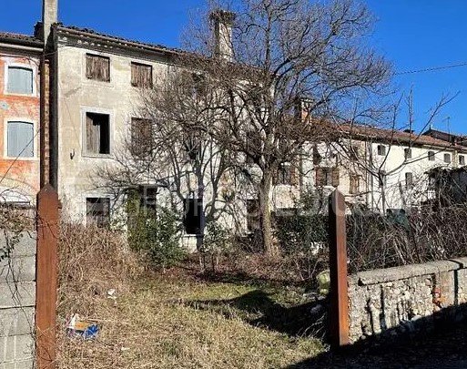 casa semindipendente in vendita a Sernaglia della Battaglia in zona Fontigo