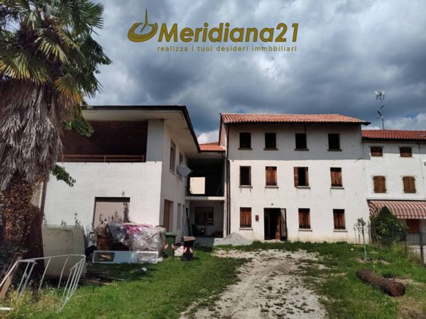 casa indipendente in vendita a Sernaglia della Battaglia