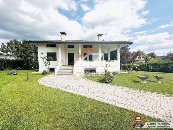casa indipendente in vendita a Sernaglia della Battaglia in zona Falzè di Piave