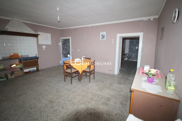 casa indipendente in vendita a Sernaglia della Battaglia in zona Falzè di Piave