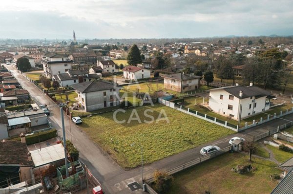 terreno edificabile in vendita a Sernaglia della Battaglia