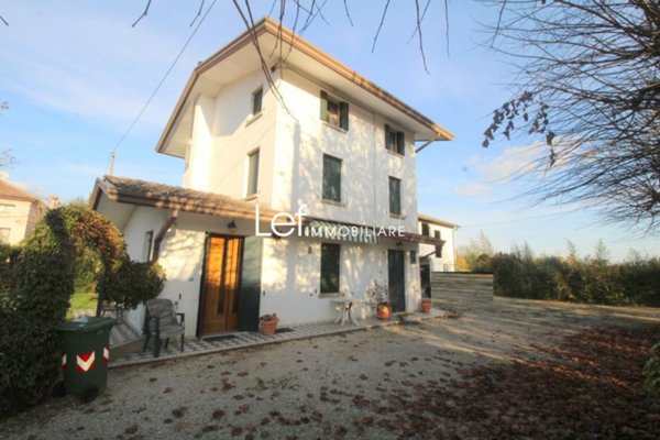 casa indipendente in vendita a Sernaglia della Battaglia