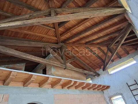casa indipendente in vendita a Sernaglia della Battaglia in zona Falzè di Piave
