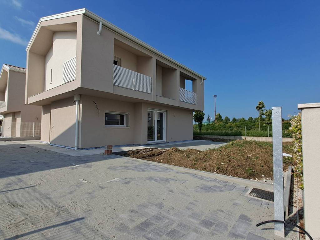 casa indipendente in vendita a Silea