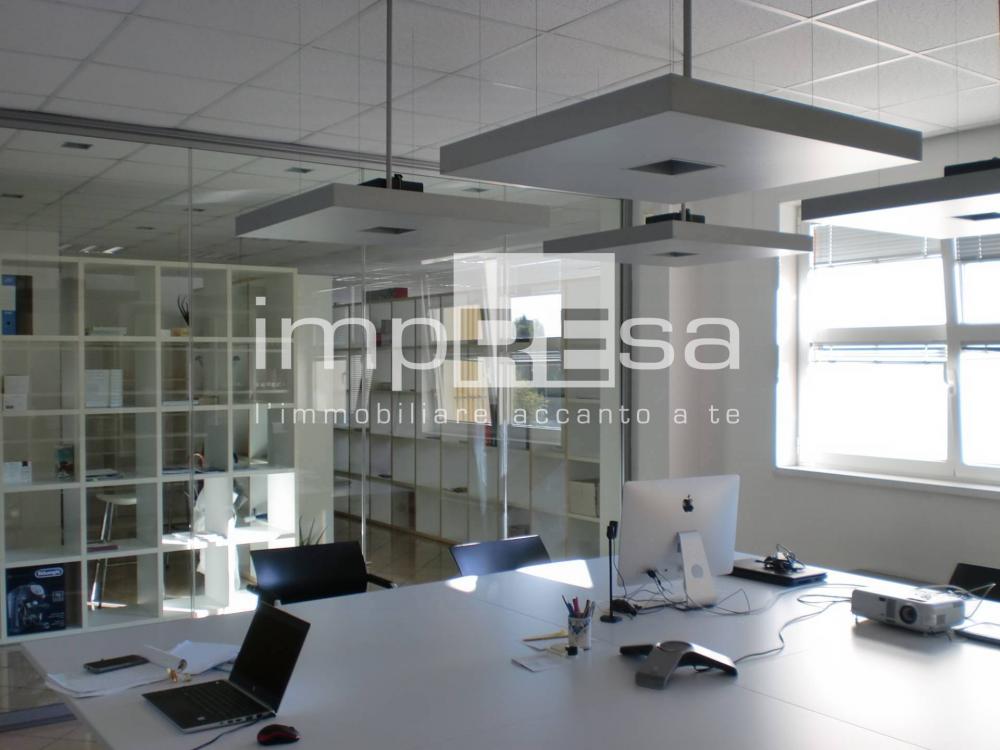 ufficio in vendita a Silea