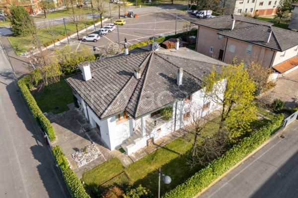 casa indipendente in vendita a Silea