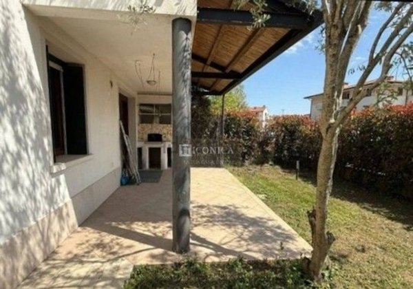 appartamento in vendita a Silea in zona Lanzago