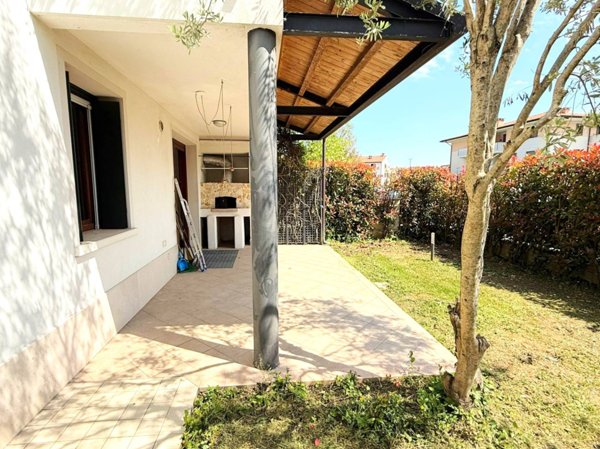 appartamento in vendita a Silea in zona Lanzago