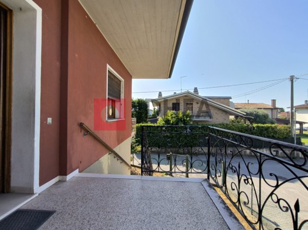 casa indipendente in vendita a Silea in zona Cendon